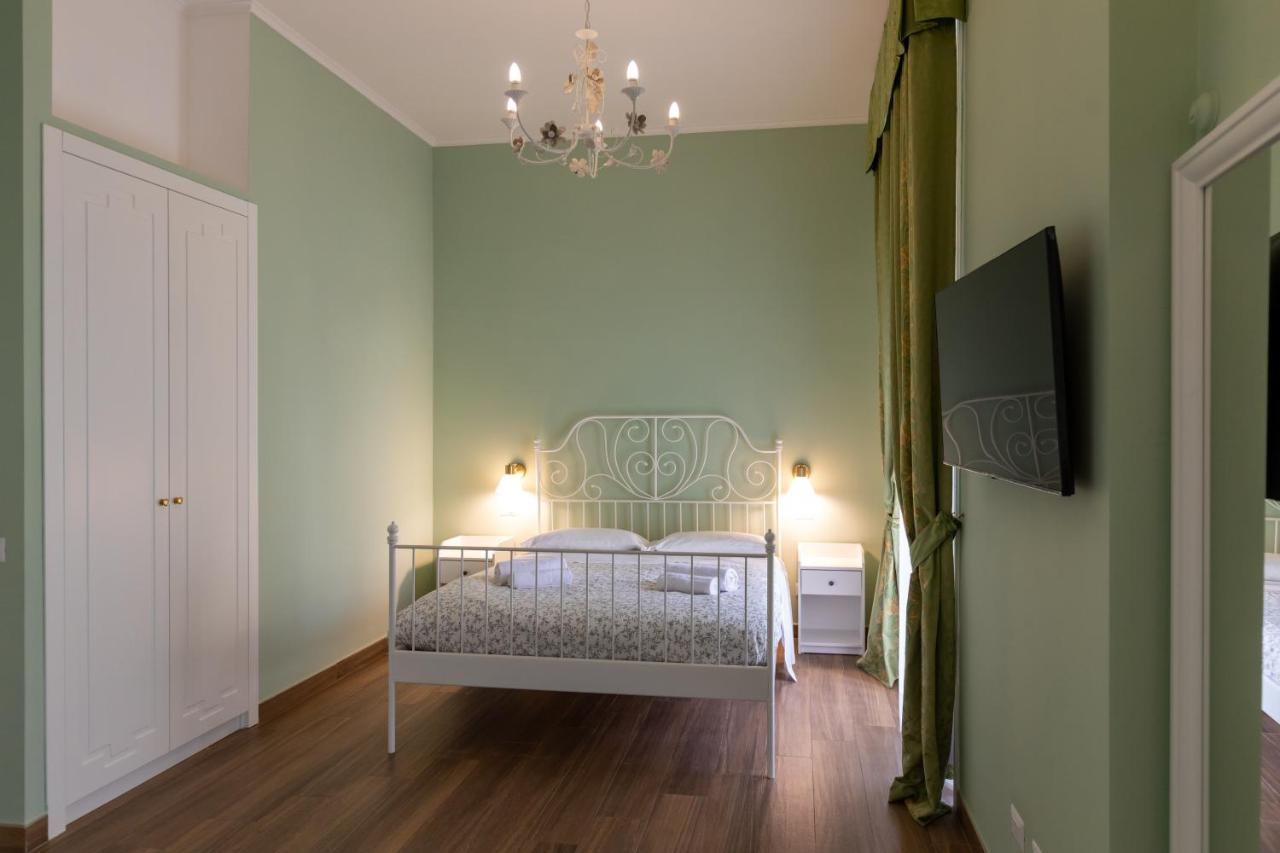 Palazzo Del Principe San Severo 3 Bedrooms & Terrace! Napoli Bagian luar foto