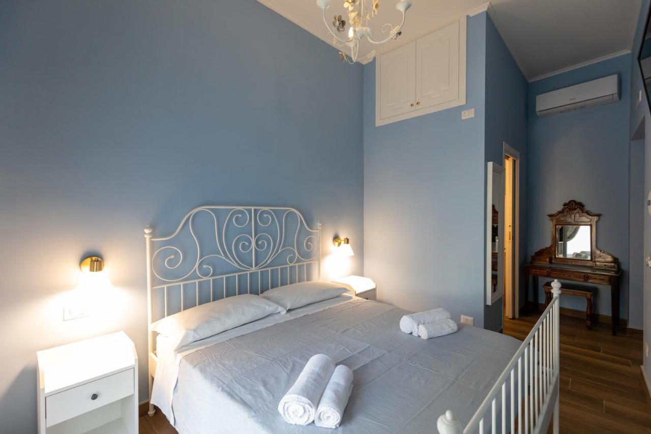 Palazzo Del Principe San Severo 3 Bedrooms & Terrace! Napoli Bagian luar foto