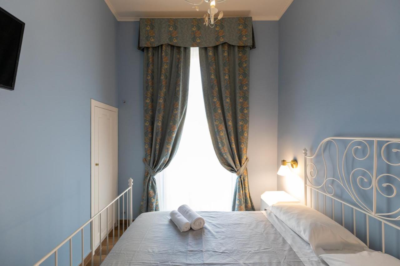 Palazzo Del Principe San Severo 3 Bedrooms & Terrace! Napoli Bagian luar foto