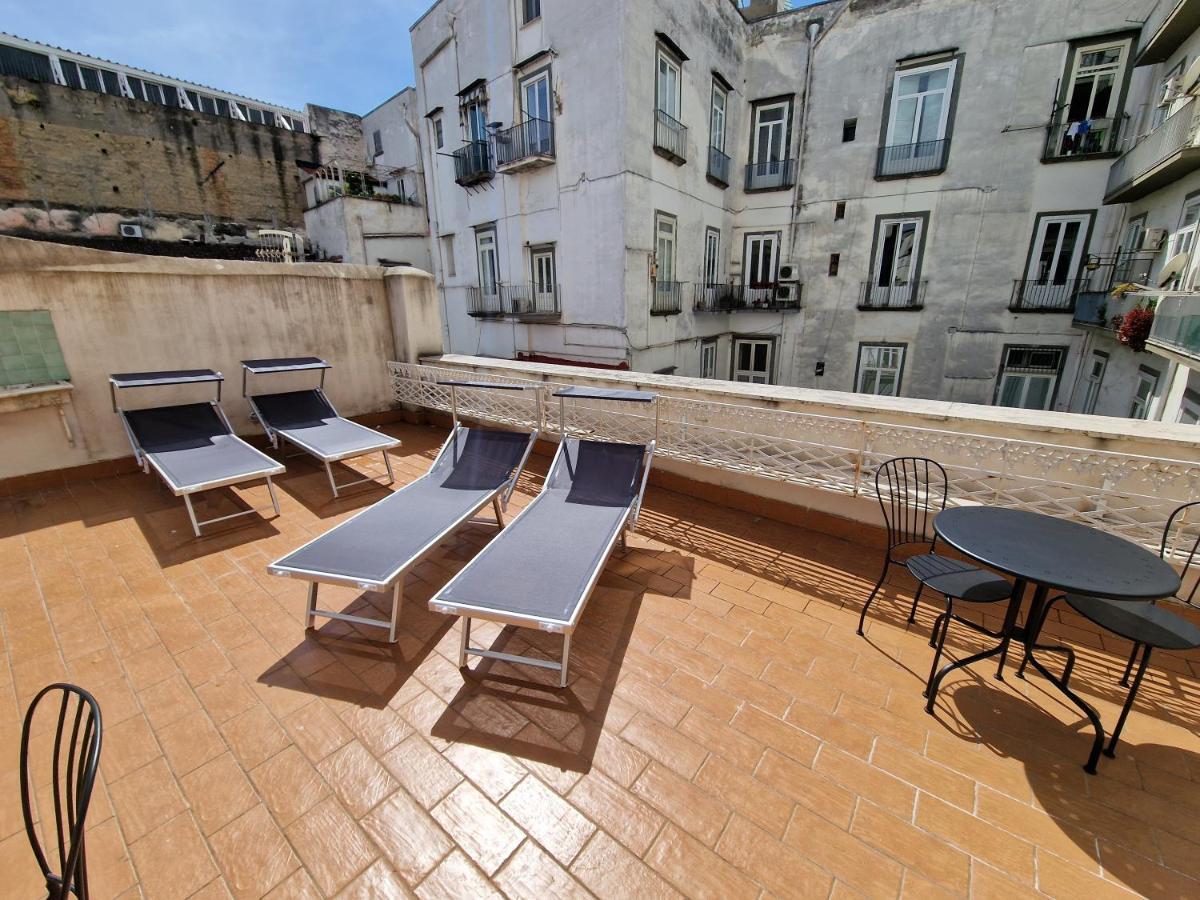 Palazzo Del Principe San Severo 3 Bedrooms & Terrace! Napoli Bagian luar foto